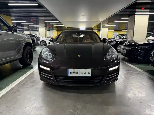 Porsche Panamera 2014 Panamera 4 3.0T — фото 3