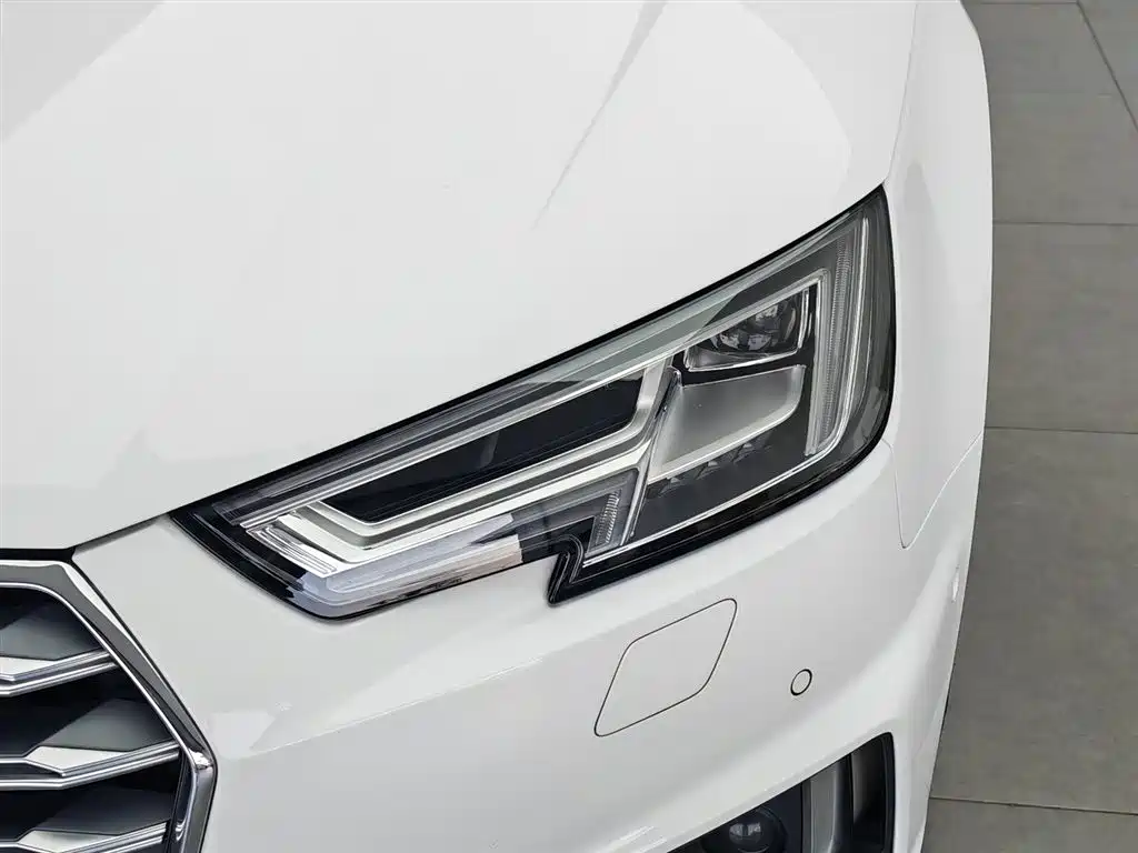 Audi A4L 2019 40 TFSI Fashion (China V) фото 7