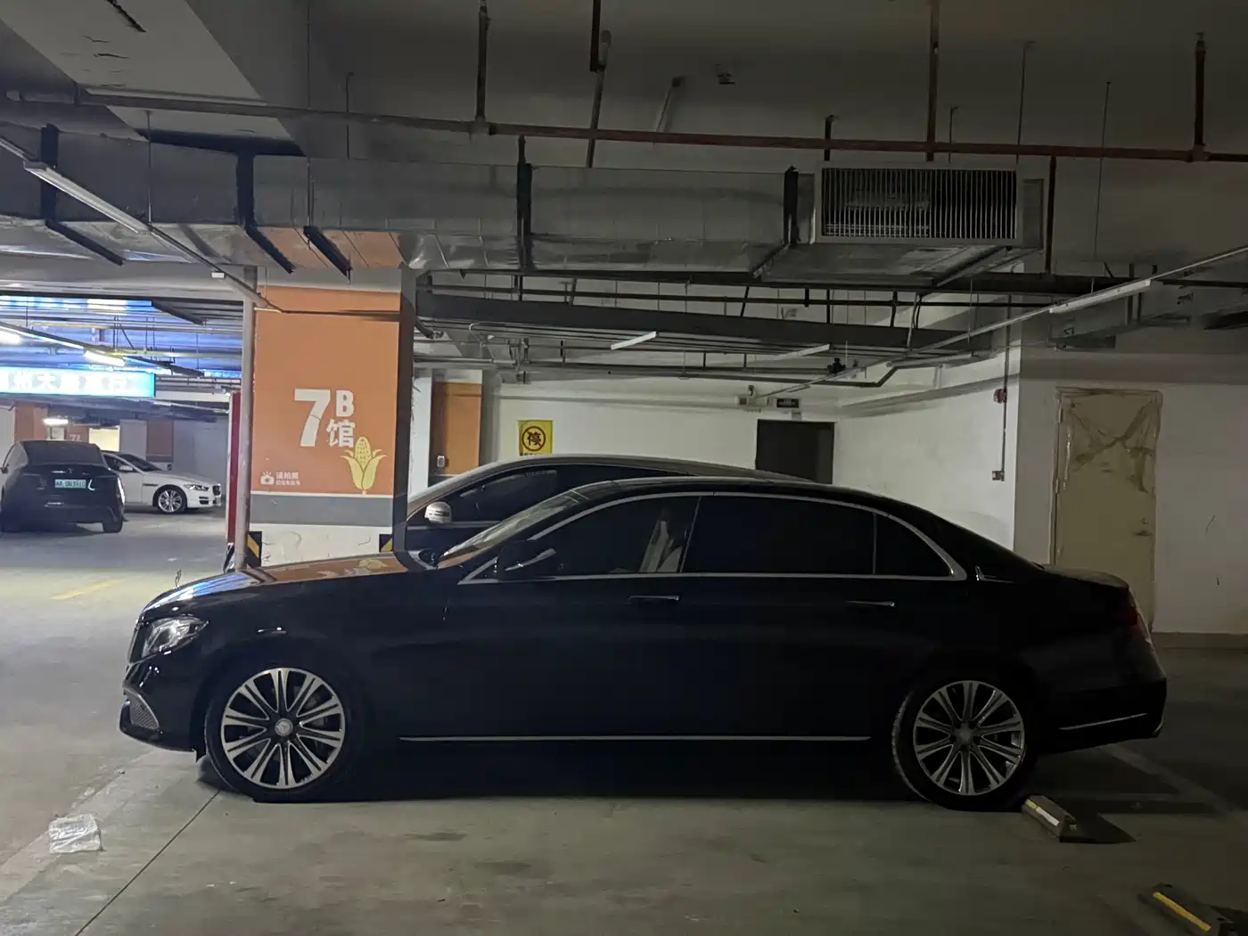 Mercedes-Benz E-Class 2016 E 300 L Luxury фото 9