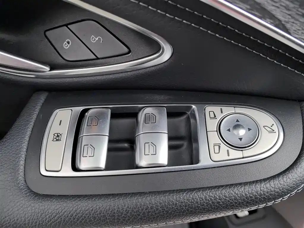 Mercedes-Benz C-Class 2015 Facelift C 180 L Sport фото 9
