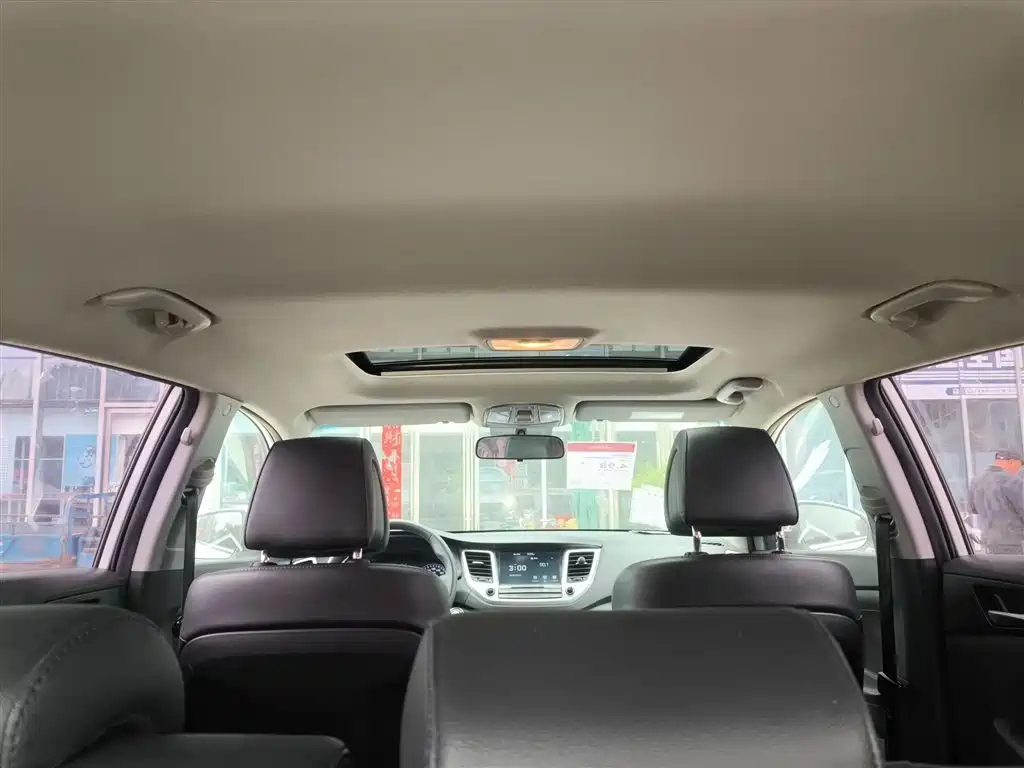 Hyundai Tucson 2015 1.6T Dual Clutch 2WD Smart фото 14