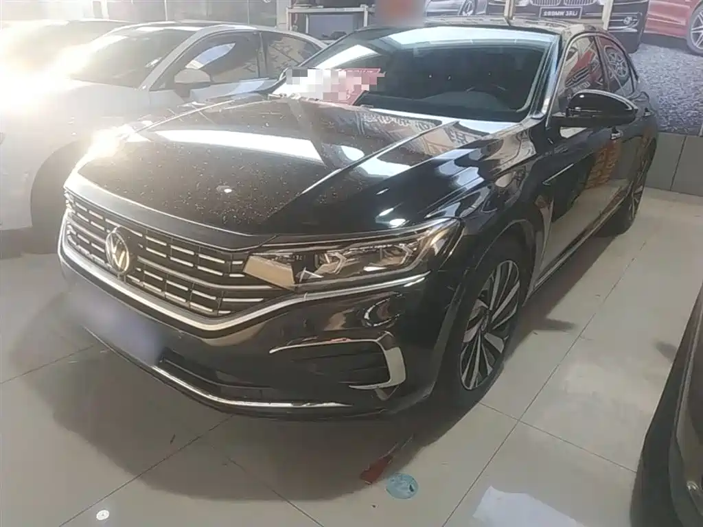 Volkswagen Passat 2023 Facelift 330TSI Luxury Edition