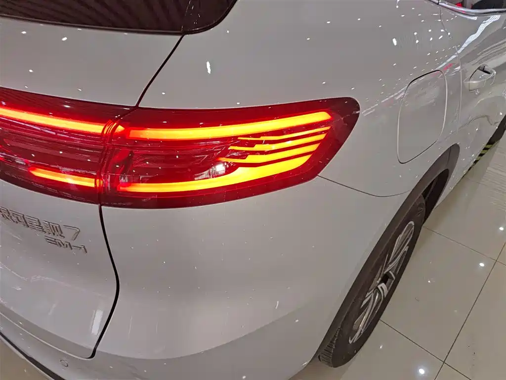 Geely Galaxy Galaxy Starship 7 EM-i 2025 Model 120km Voyage+ Edition фото 24