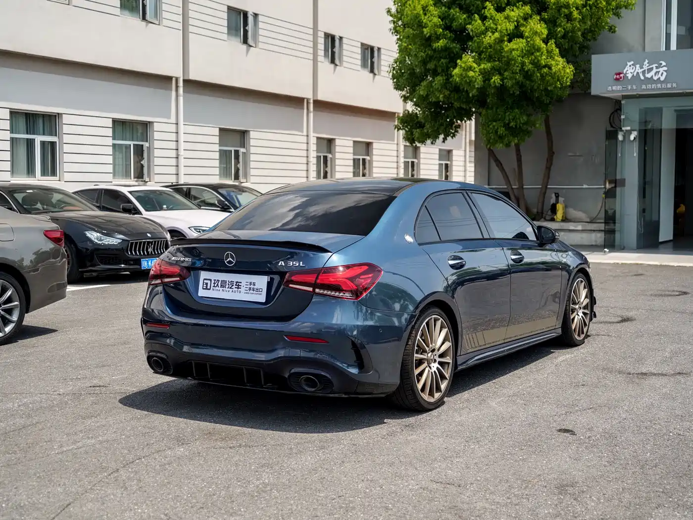 Mercedes-Benz A-Class AMG 2019 AMG A 35 L 4MATIC фото 5