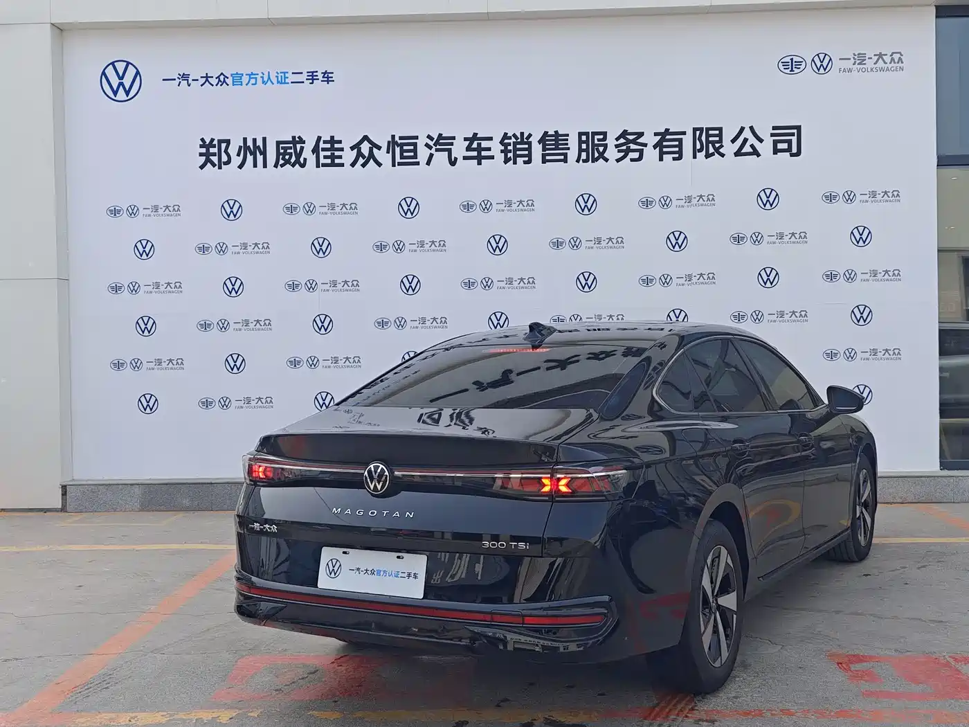 Volkswagen Magotan 2026 300TSI Premium Edition Eye-catcher фото 4