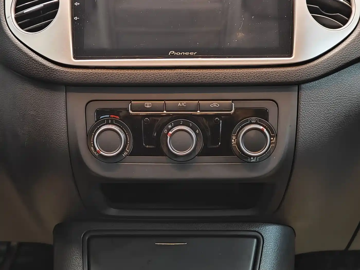 Volkswagen Tiguan 2013 1.8TSI Auto 2WD Trend Edition фото 16