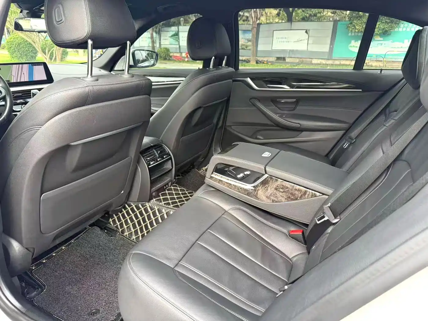 BMW 5 Series 2020 530Li Leading M Sport Package фото 7