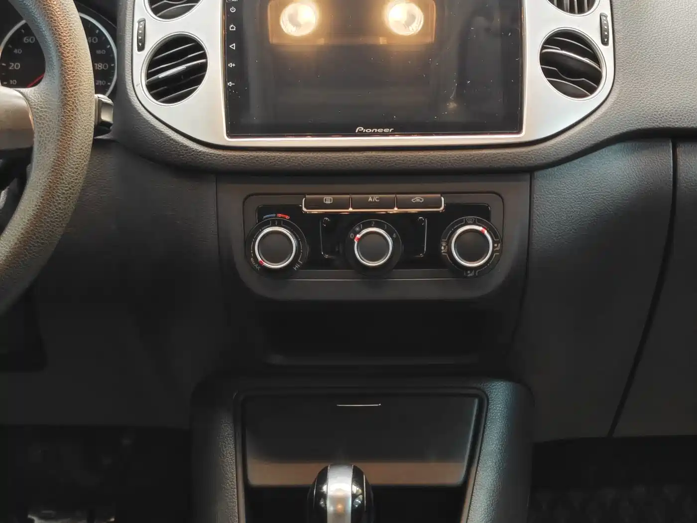 Volkswagen Tiguan 2013 1.8TSI Auto 2WD Trend Edition фото 18