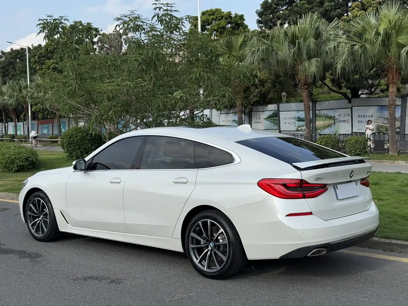 BMW 6 Series GT 2021 630i Luxury Design Package фото 2