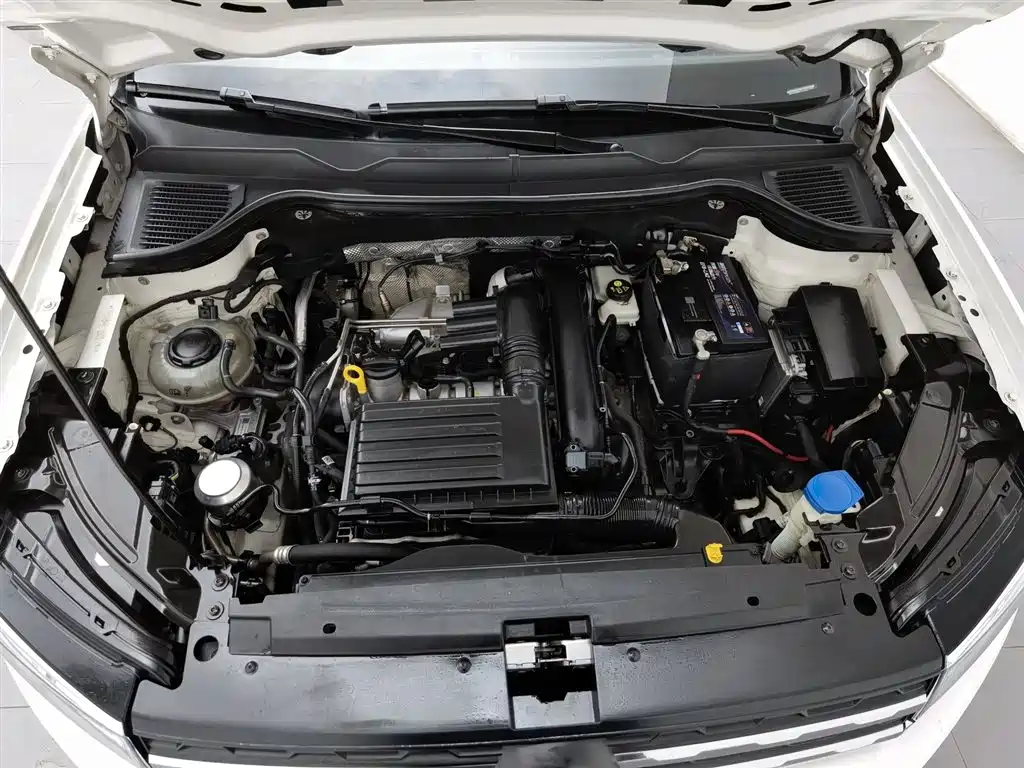 Volkswagen Tharu 2020 Model 280TSI 2WD Luxury Plus China VI фото 6