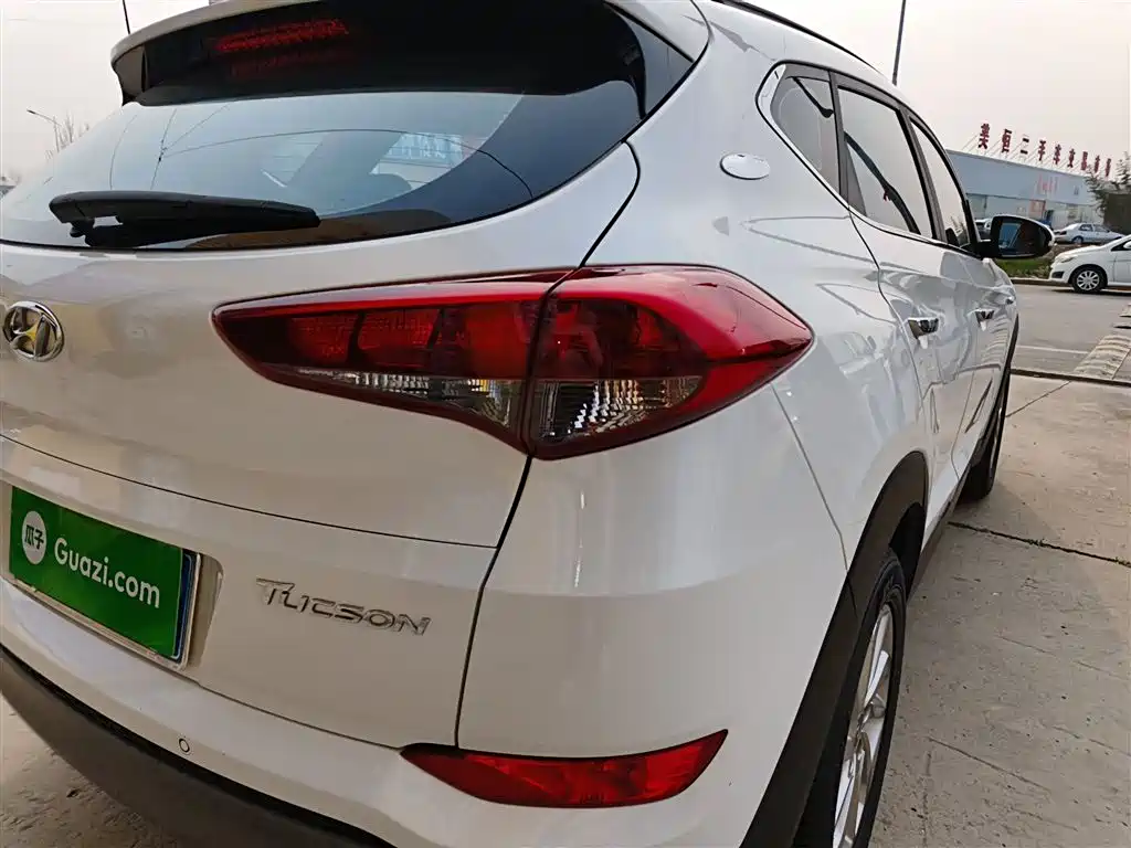 Hyundai Tucson 2018 1.6T DCT 2WD 15th Anniversary Special Edition фото 24