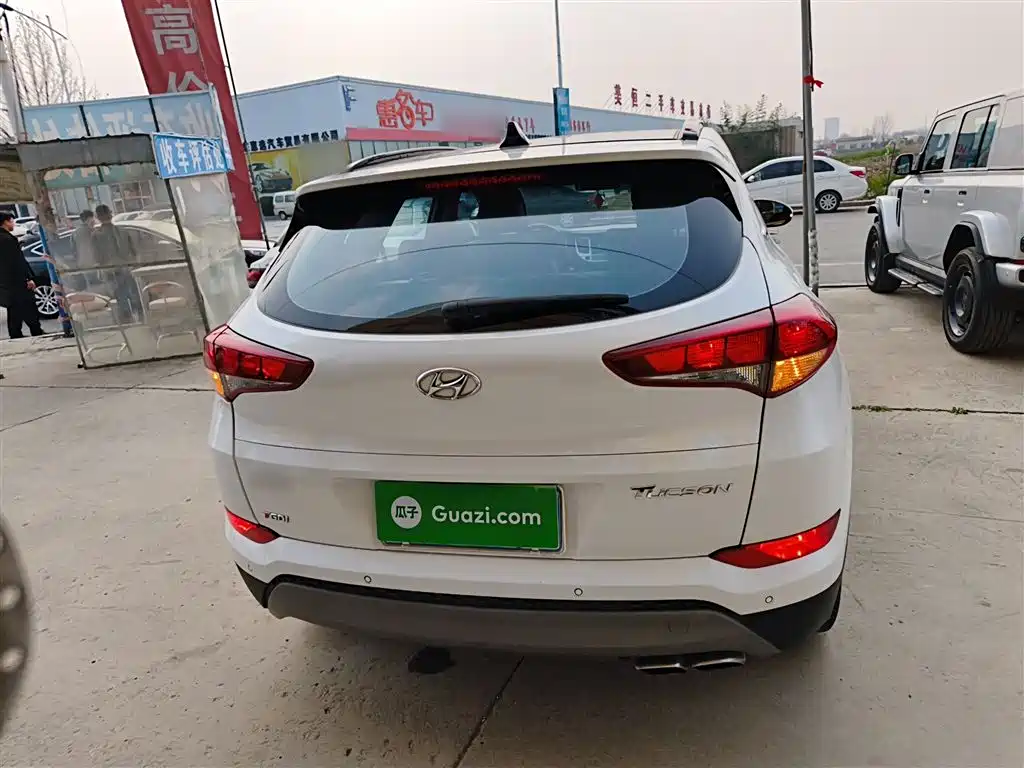 Hyundai Tucson 2018 1.6T DCT 2WD 15th Anniversary Special Edition фото 4