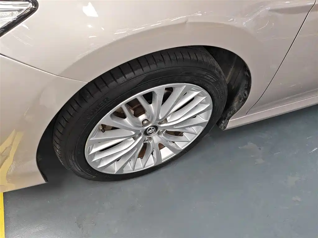Toyota Camry 2018 2.5G Luxury Edition фото 23