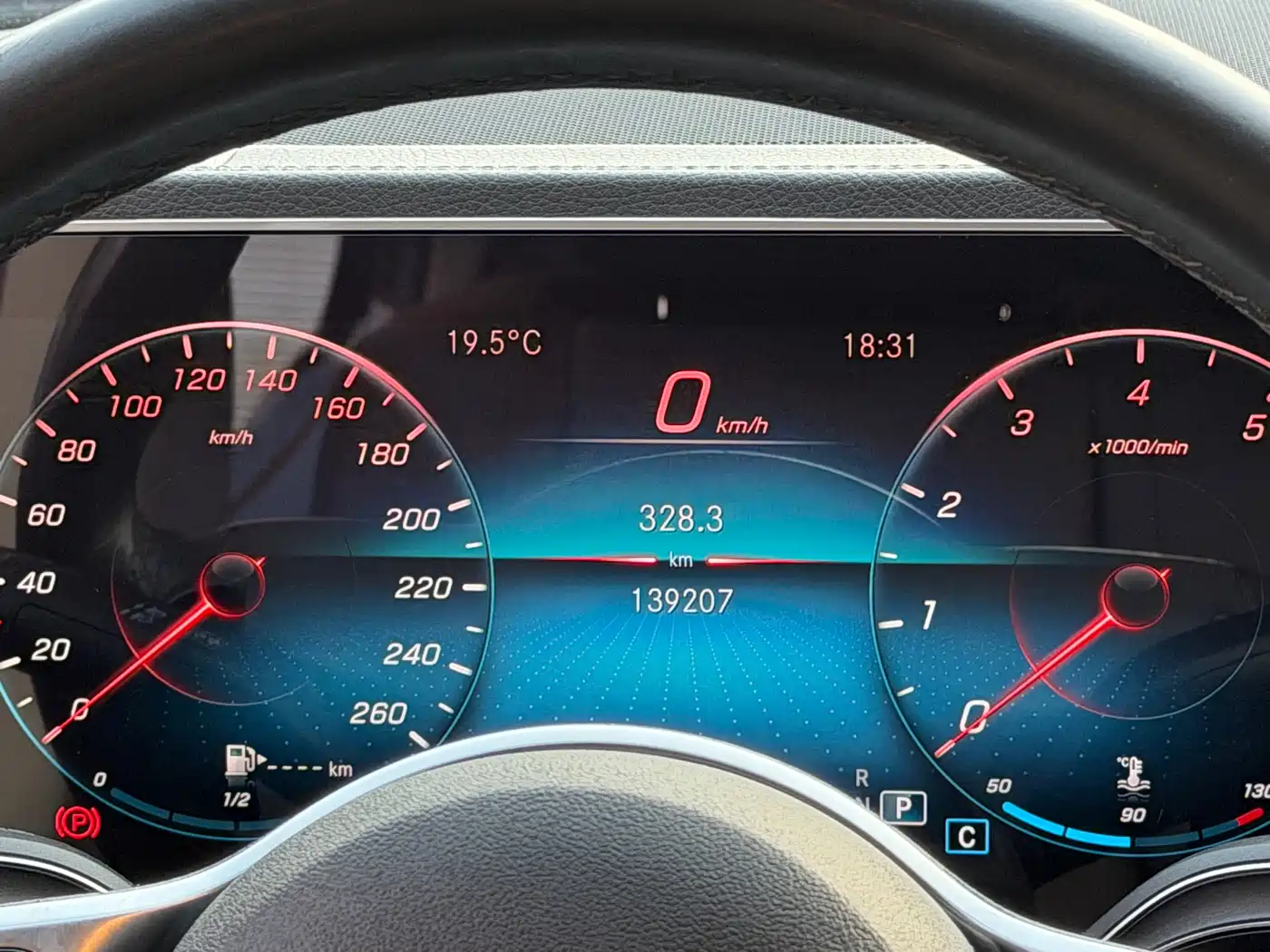 Mercedes-Benz GLE 2020 GLE 350 4MATIC Fashion фото 15