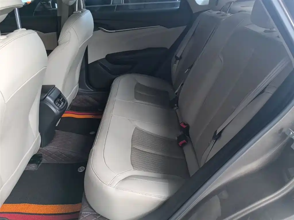 Buick Excelle 2016 15N Automatic Elite фото 17