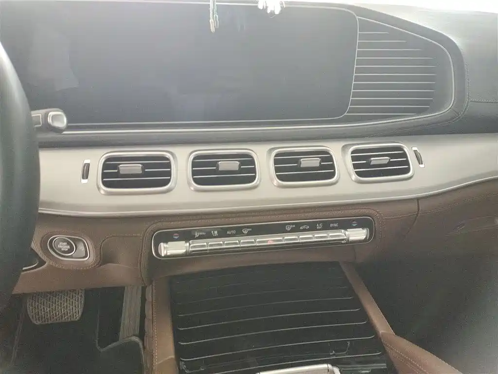Mercedes-Benz GLE 2024 GLE 350 4MATIC Sport фото 12