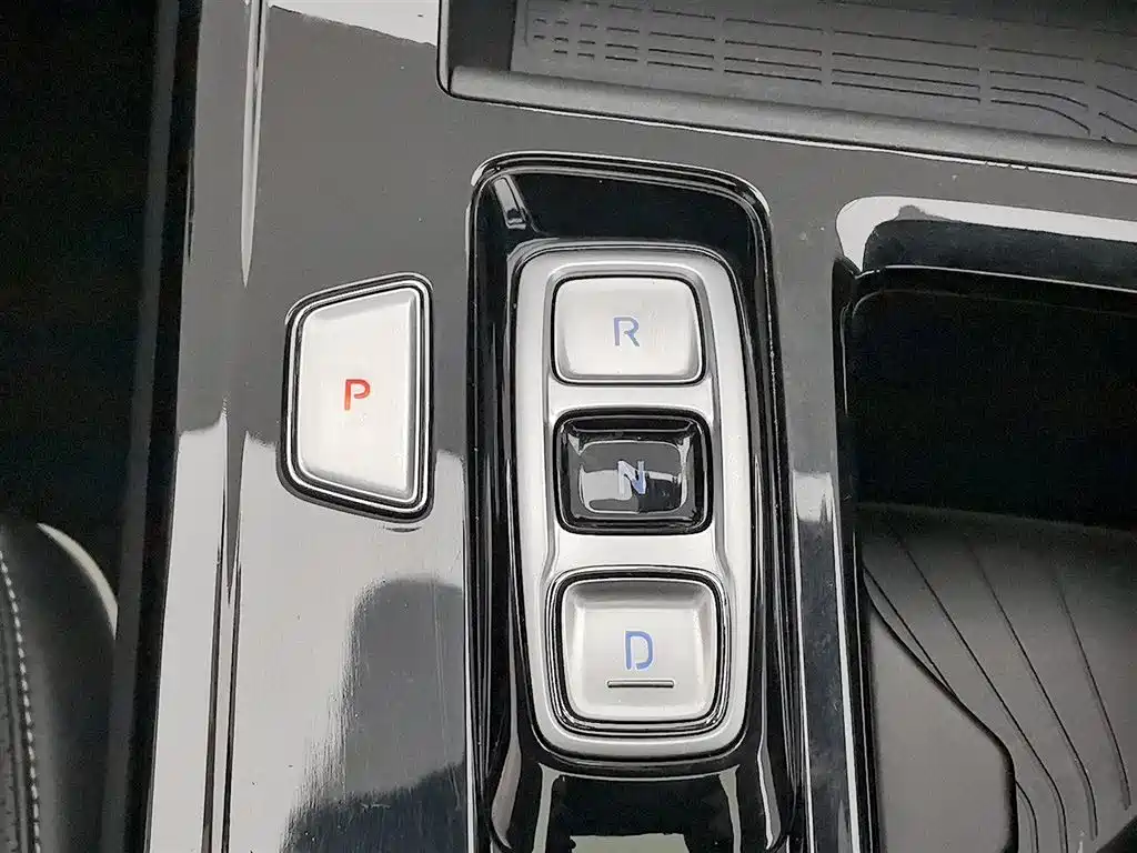 Hyundai Kustu 2024 270TGDi LUX Premium Edition фото 13