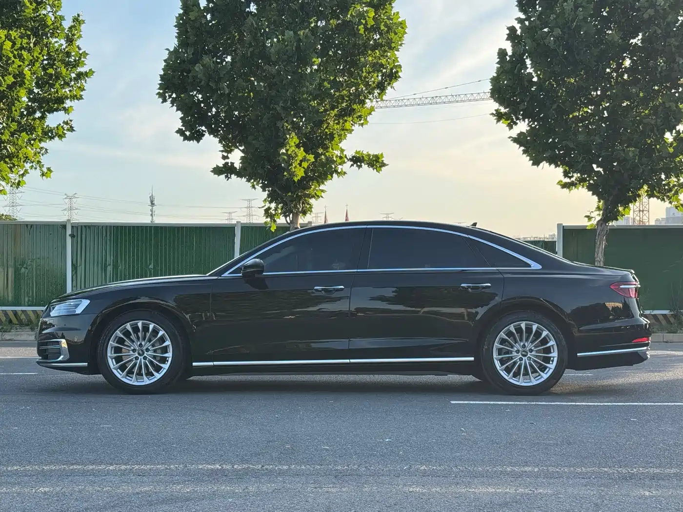 Audi A8 2022 A8L 50 TFSI quattro Comfort Collector's Edition фото 7