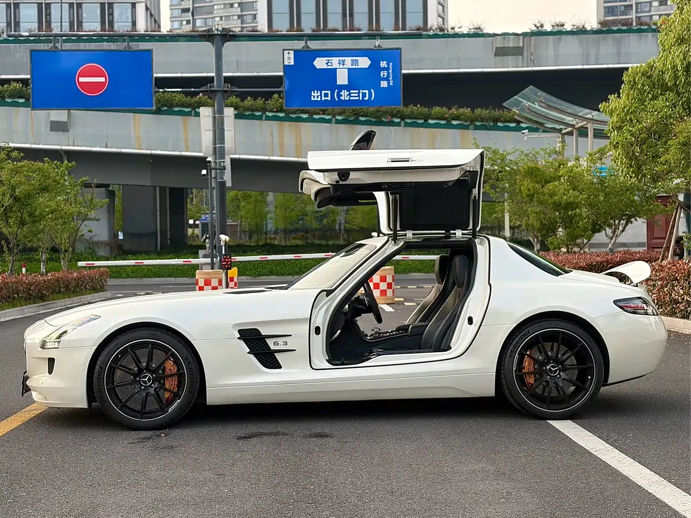 Mercedes-Benz SLS AMG 2011 SLS AMG фото 7