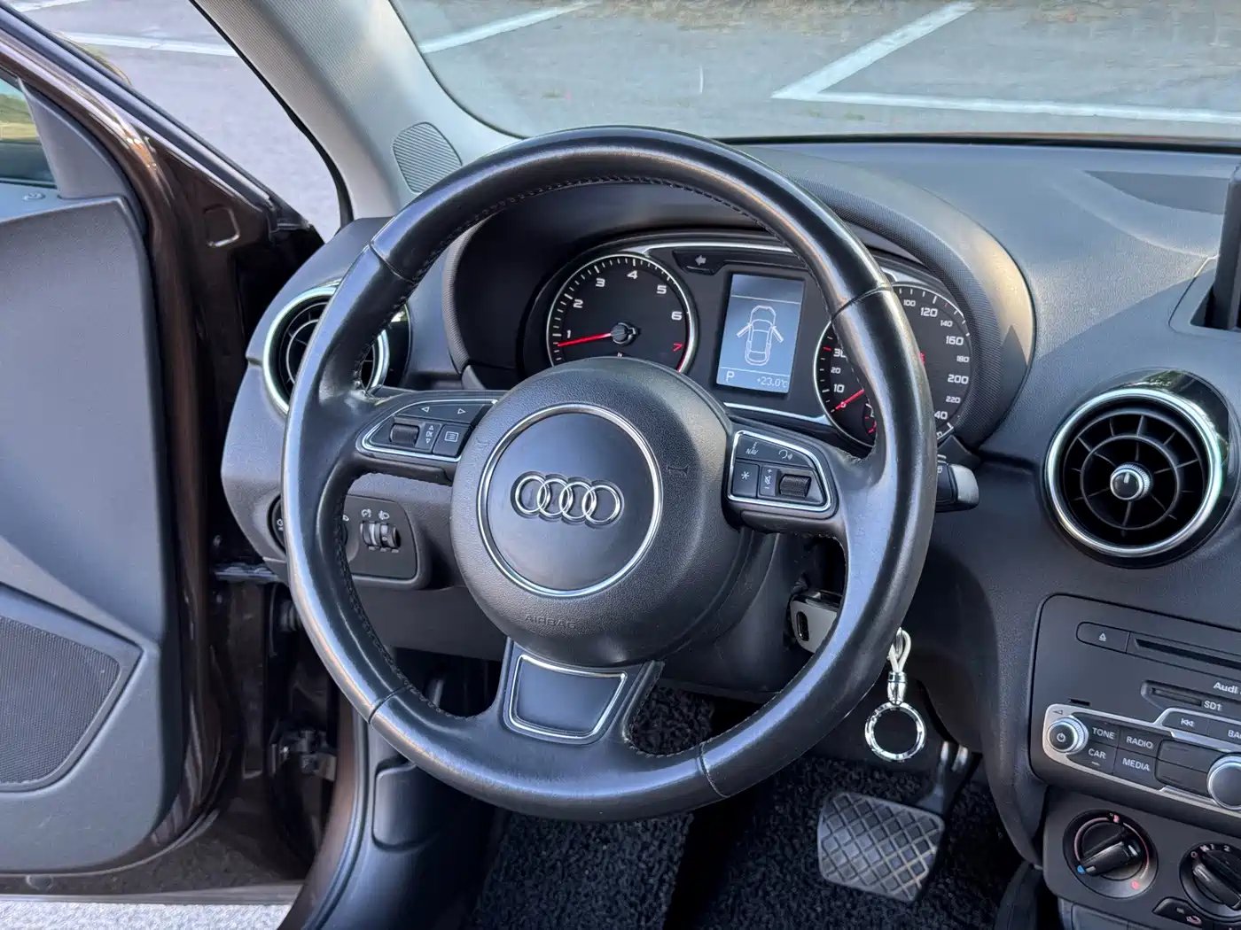 Audi A1 2012 1.4 TFSI Ego фото 15