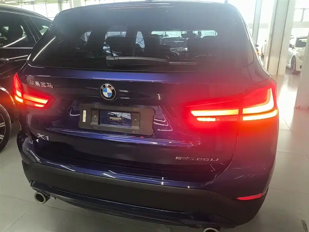 BMW X1 2020 sDrive25Li Leading Model фото 6