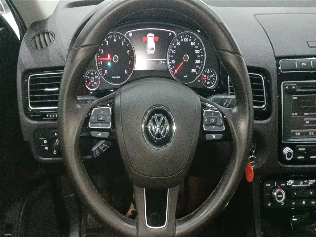 Volkswagen Touareg 2017 3.0TSI Explorer Edition фото 11