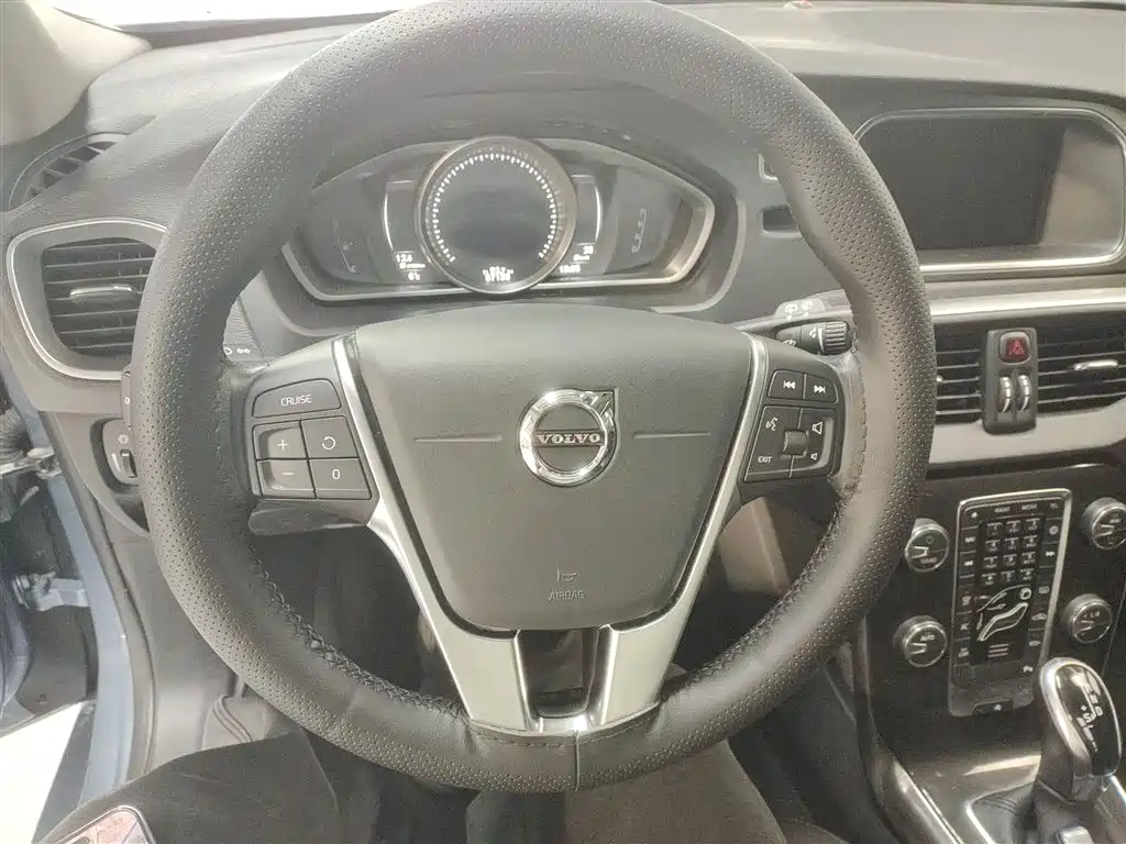 Volvo V40 2018 2018 T3 Inscription Edition