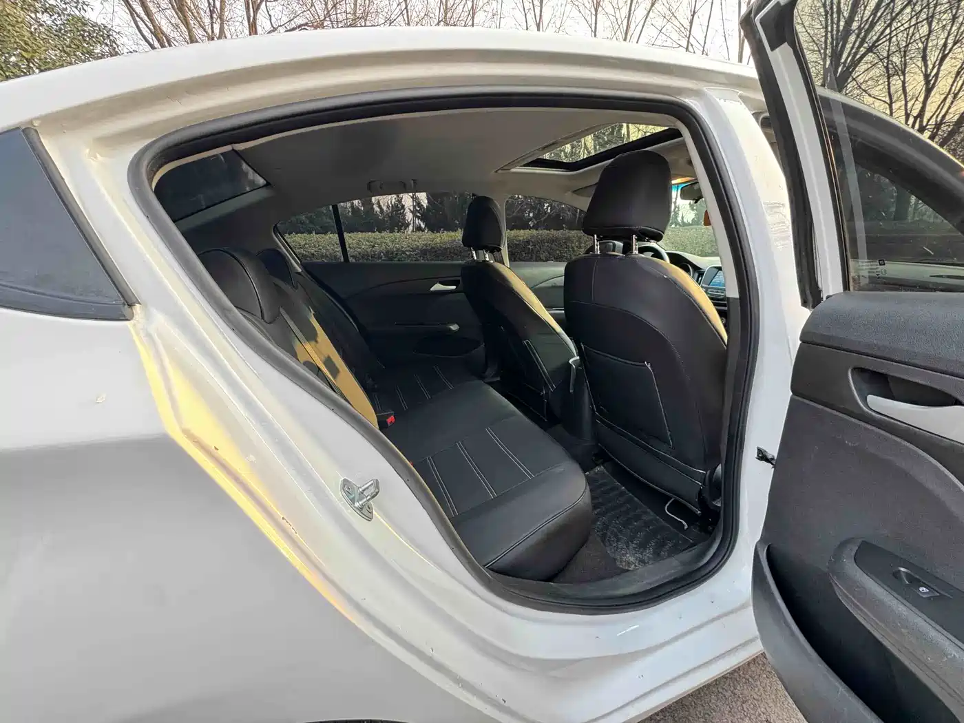 Chevrolet Cavalier 2018 320 Auto Enjoy Sunroof Edition фото 9
