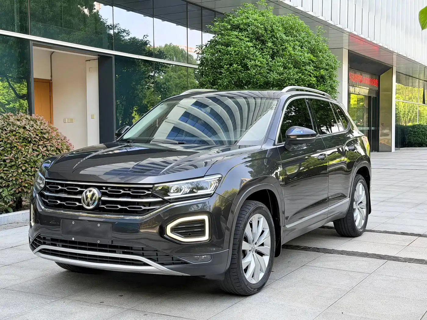 Volkswagen Tayron 2019 330TSI 2WD Premium China V фото 2