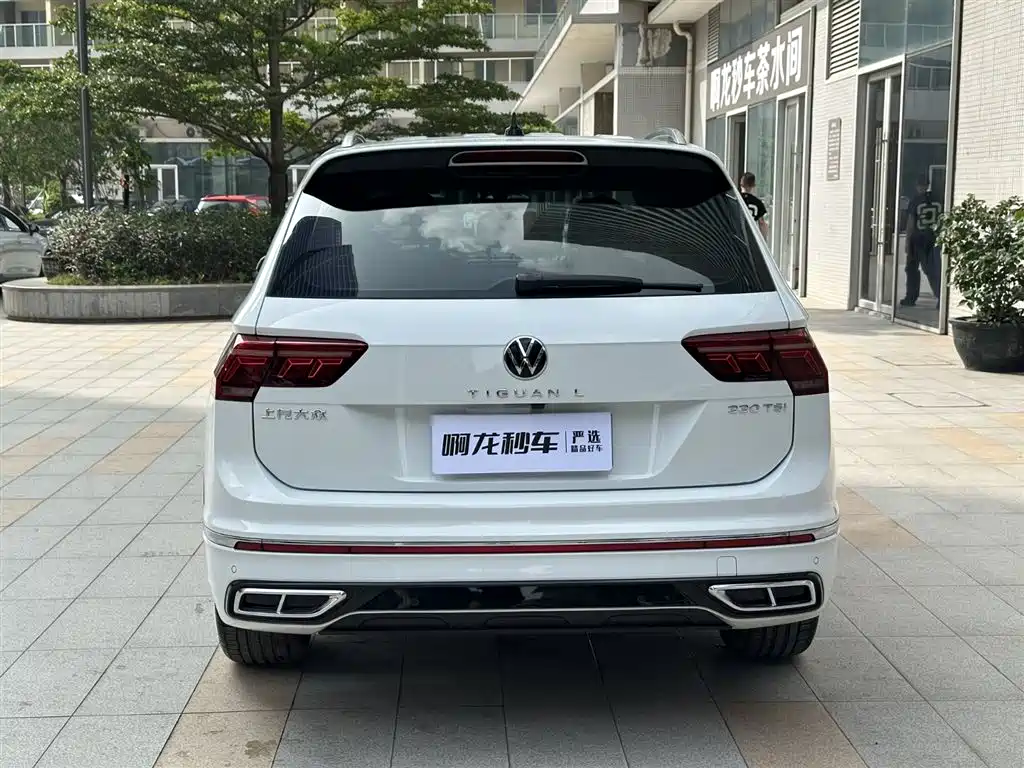 Volkswagen Tiguan L 2024 330TSI Automatic 2WD R-Line Premium Enjoyment Edition фото 12