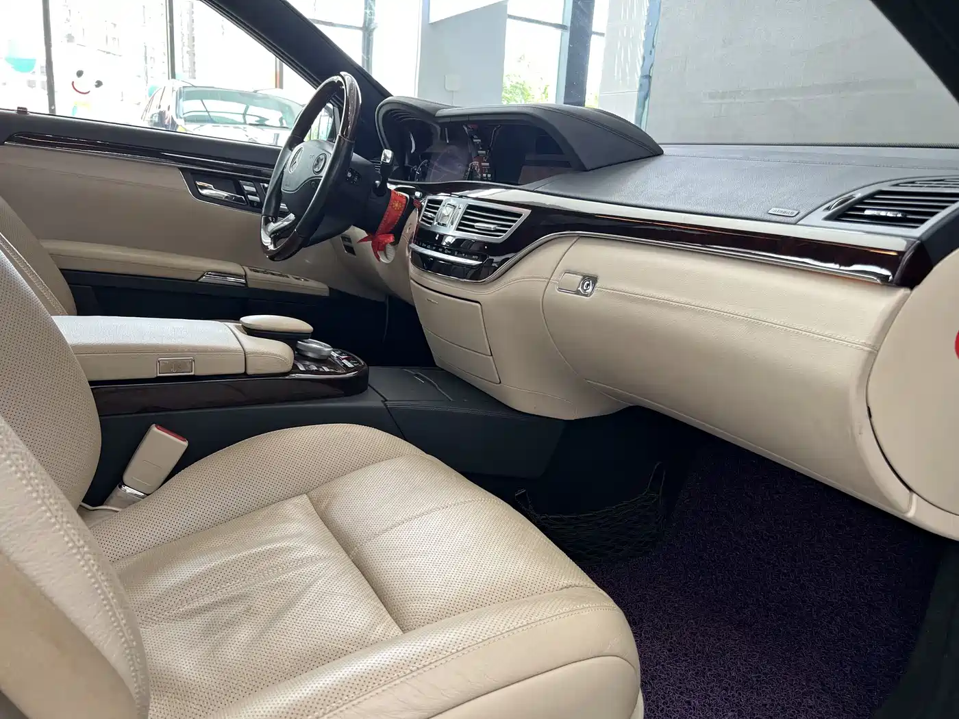 Mercedes-Benz S-Class фото 27