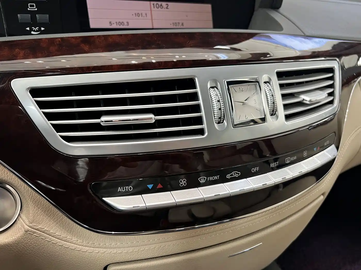 Mercedes-Benz S-Class фото 35