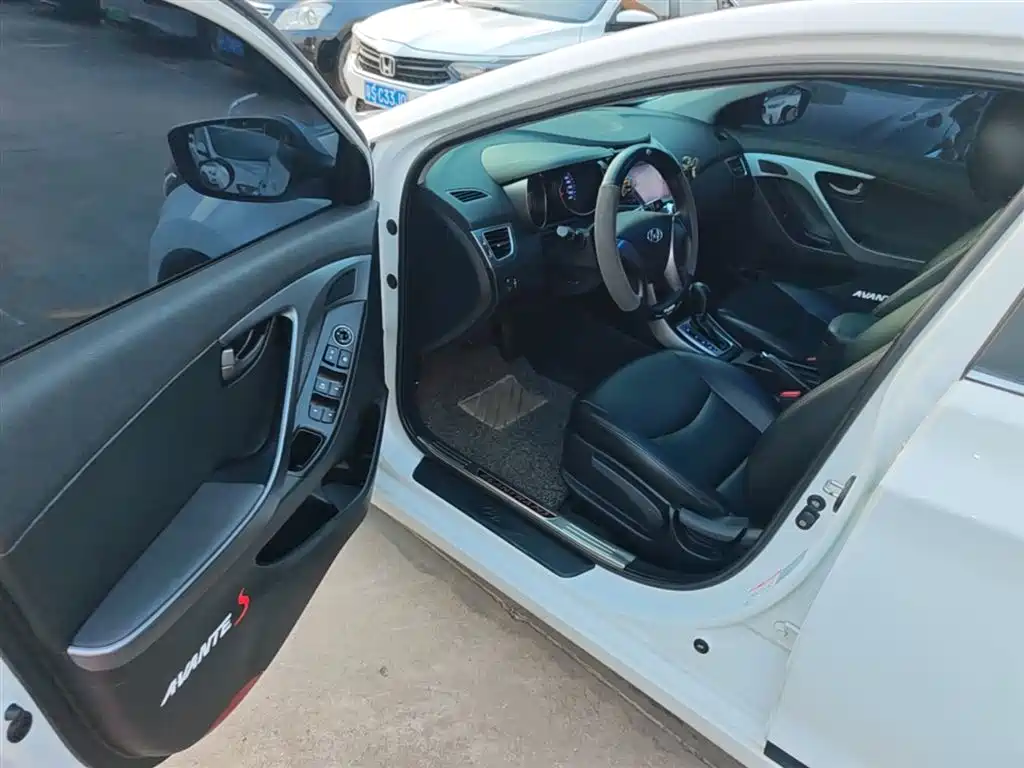 Hyundai Langdong 2016 1.6L Automatic Smart Edition фото 16