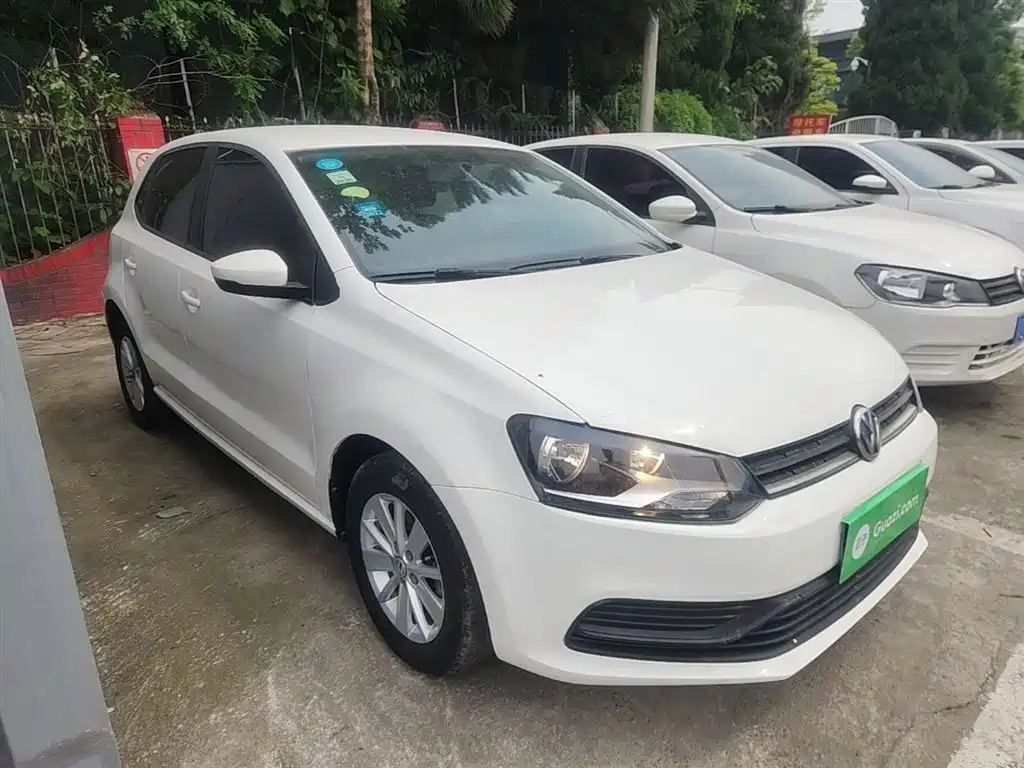 Volkswagen Polo 2016 1.4L Manual Trend фото 4