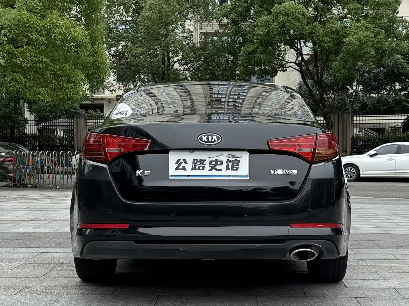 Kia K5 2011 2.0L Automatic DLX фото 5