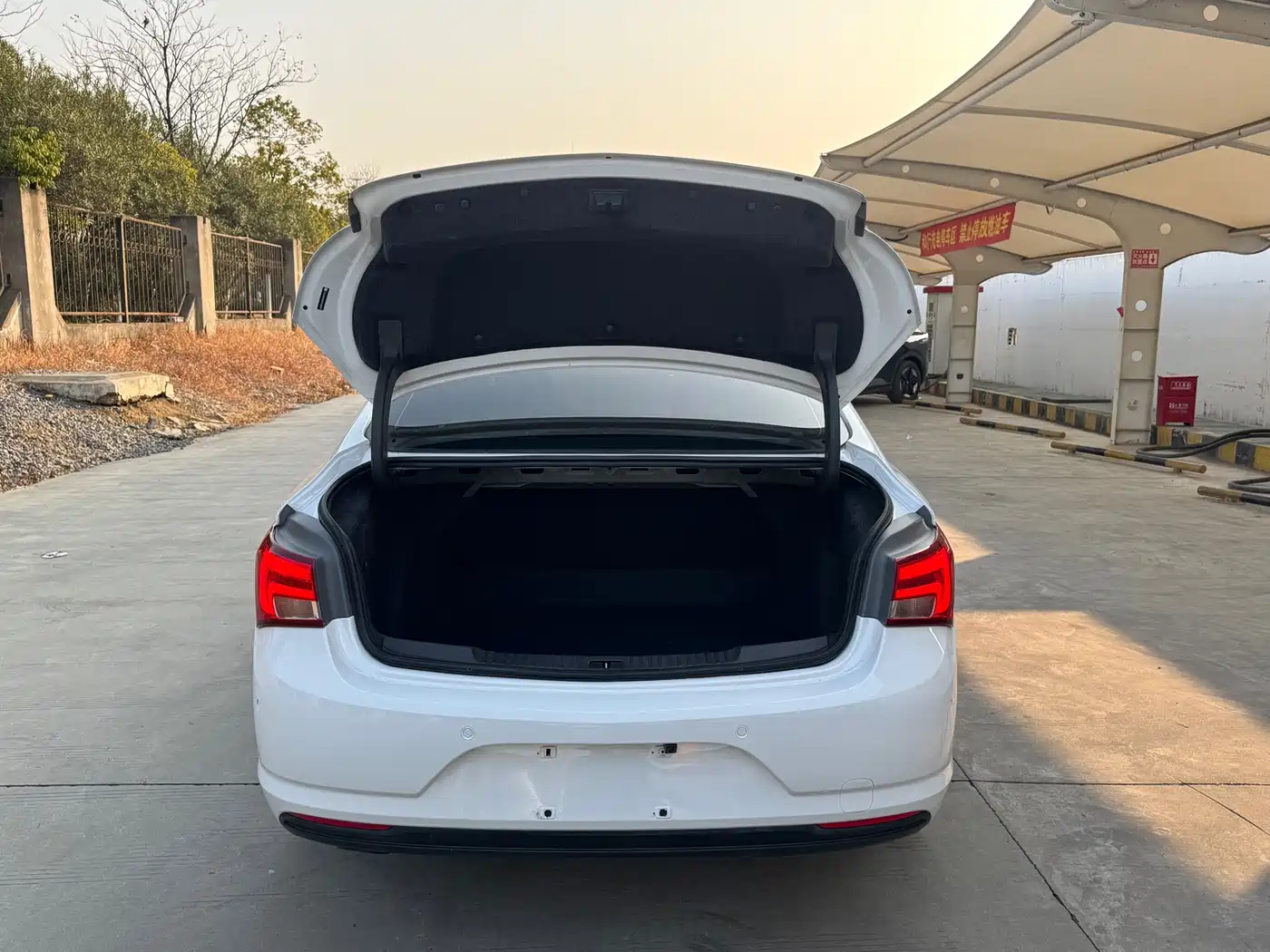 Buick Verano 2019 Sedan 15S Auto Leading фото 10