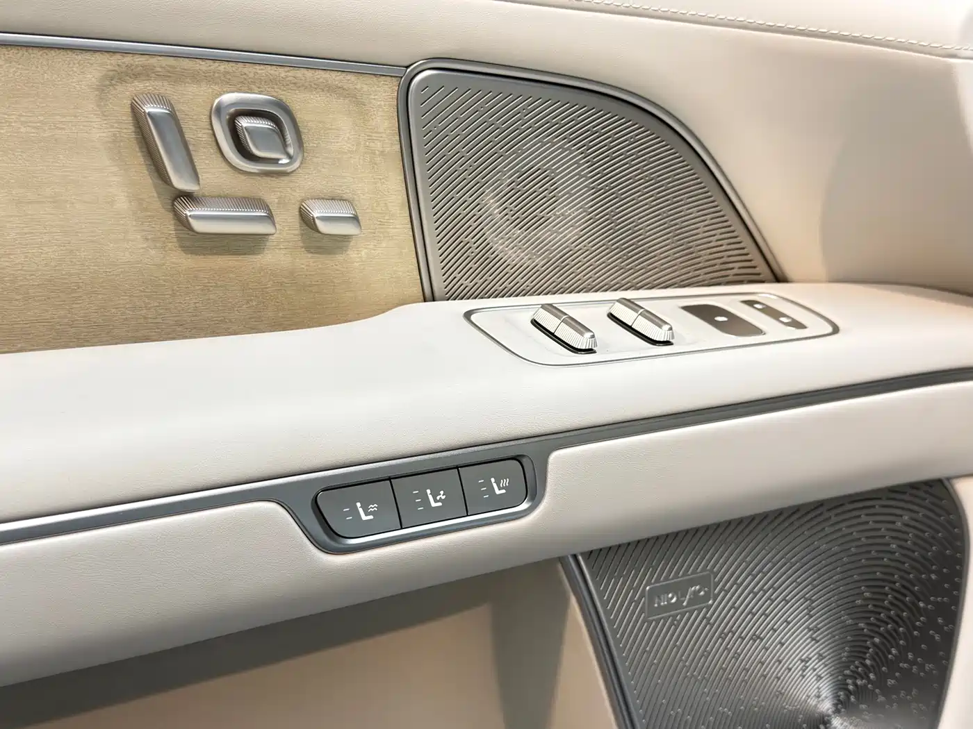 NIO ES8 2026 2025 Base Model