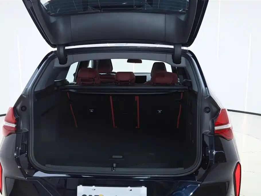 BMW X3 2025 xDrive30L Premium Model M Sport Black Package фото 13