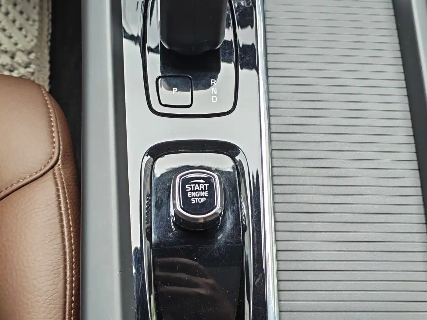 Фото 23 - Volvo XC60