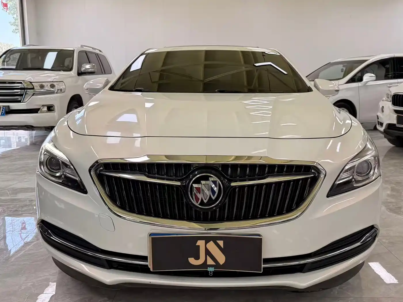 Buick LaCrosse 2016 Facelift 20T Leading