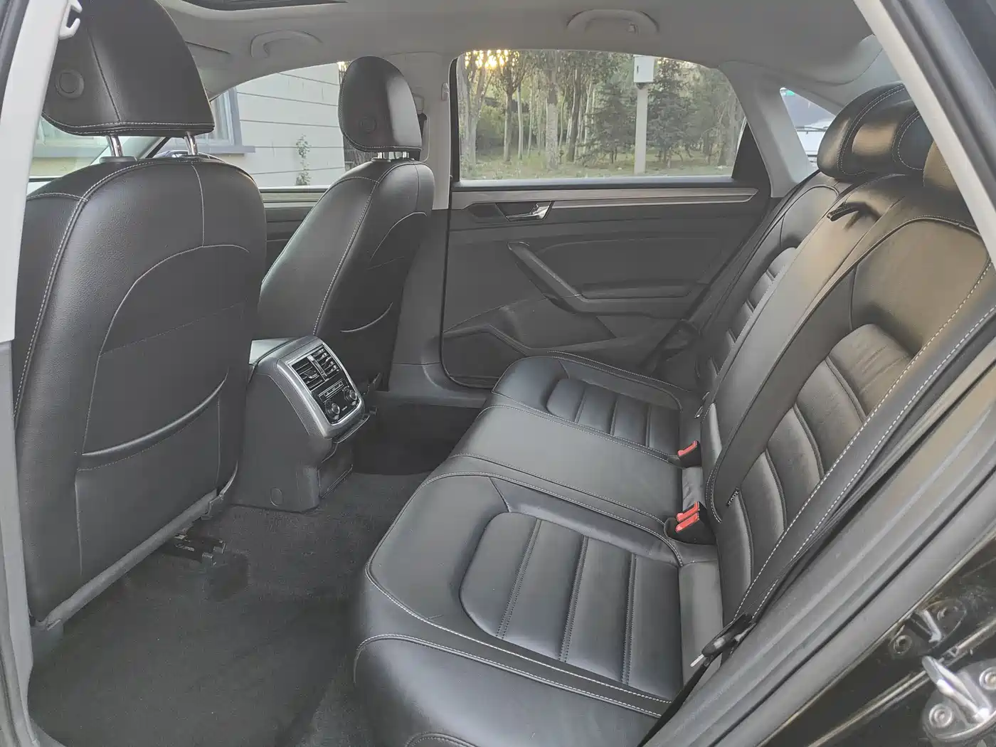 Volkswagen Passat 2017 330TSI DSG Prestige фото 5