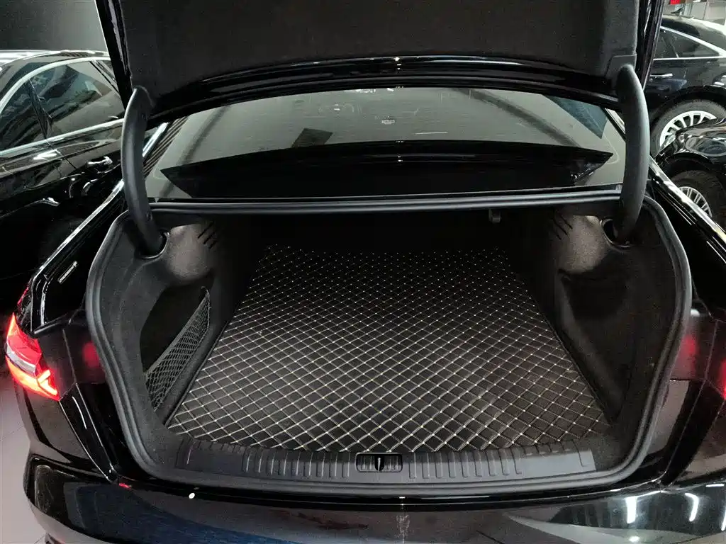 Audi A6L 2023 45 TFSI Premium Selection Dynamic фото 9