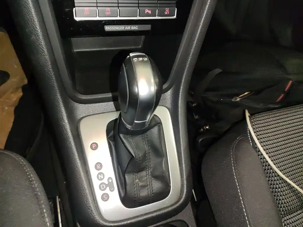 Volkswagen Sharan 2016 380TSI Comfort 7-seater фото 14