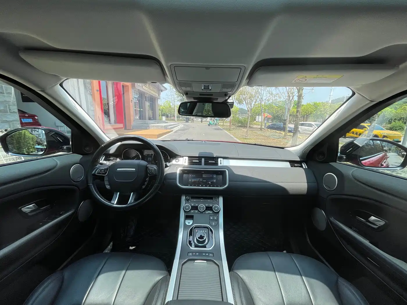 Land Rover Range Rover Evoque 2018 240PS SE Smart Edition фото 17