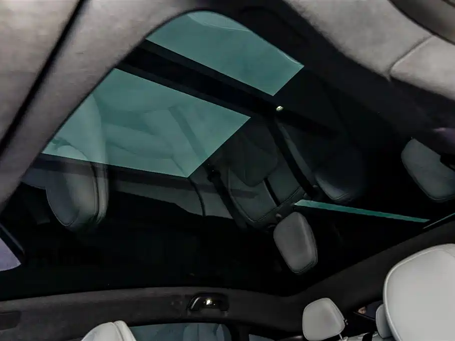 XIAOPENG P7