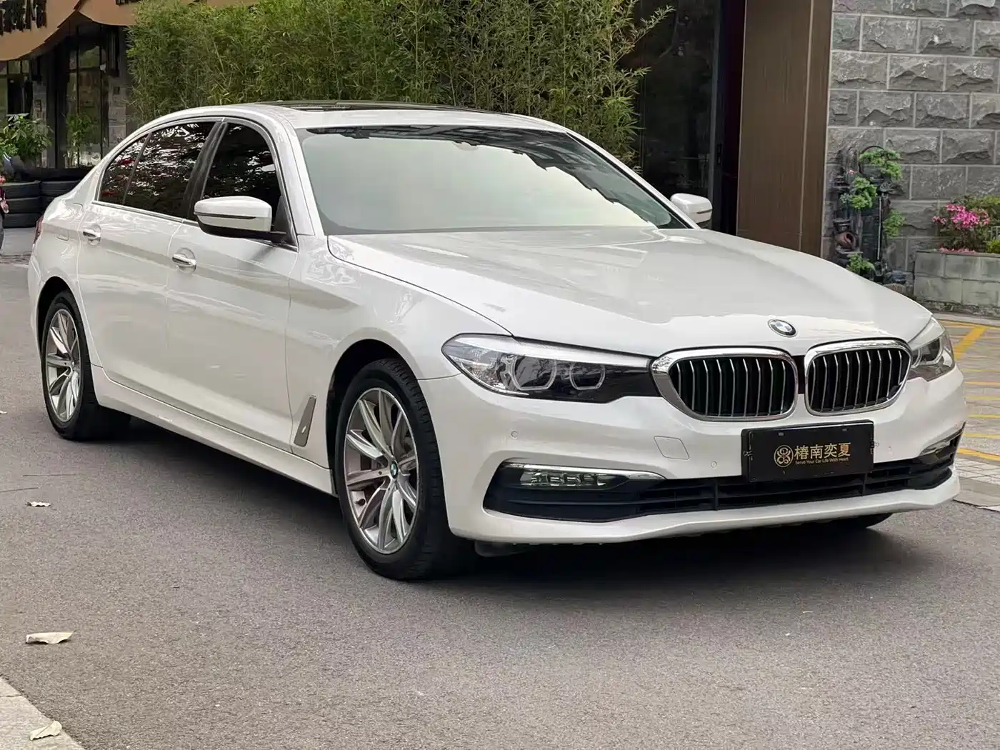 BMW 5 Series 2018 528Li Launch Special Edition фото 3