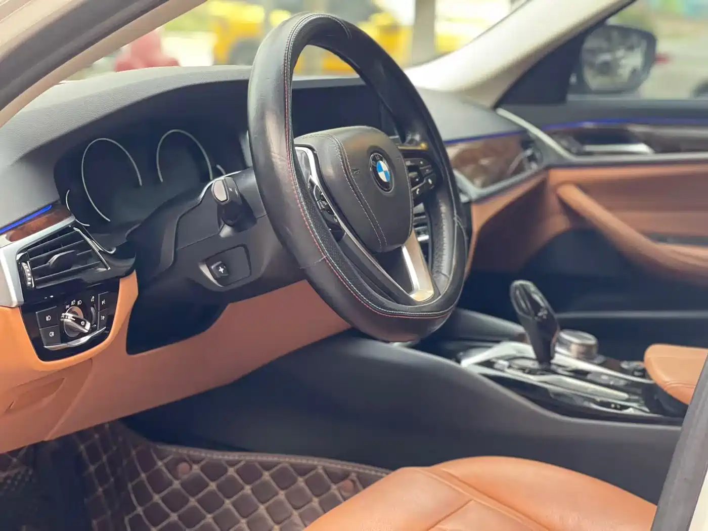 BMW 5 Series 2018 528Li Launch Special Edition фото 9