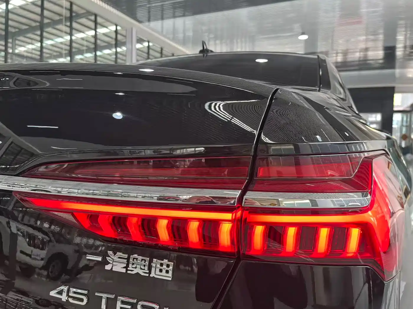 Audi A6L 2020 40 TFSI Luxury Dynamic фото 11
