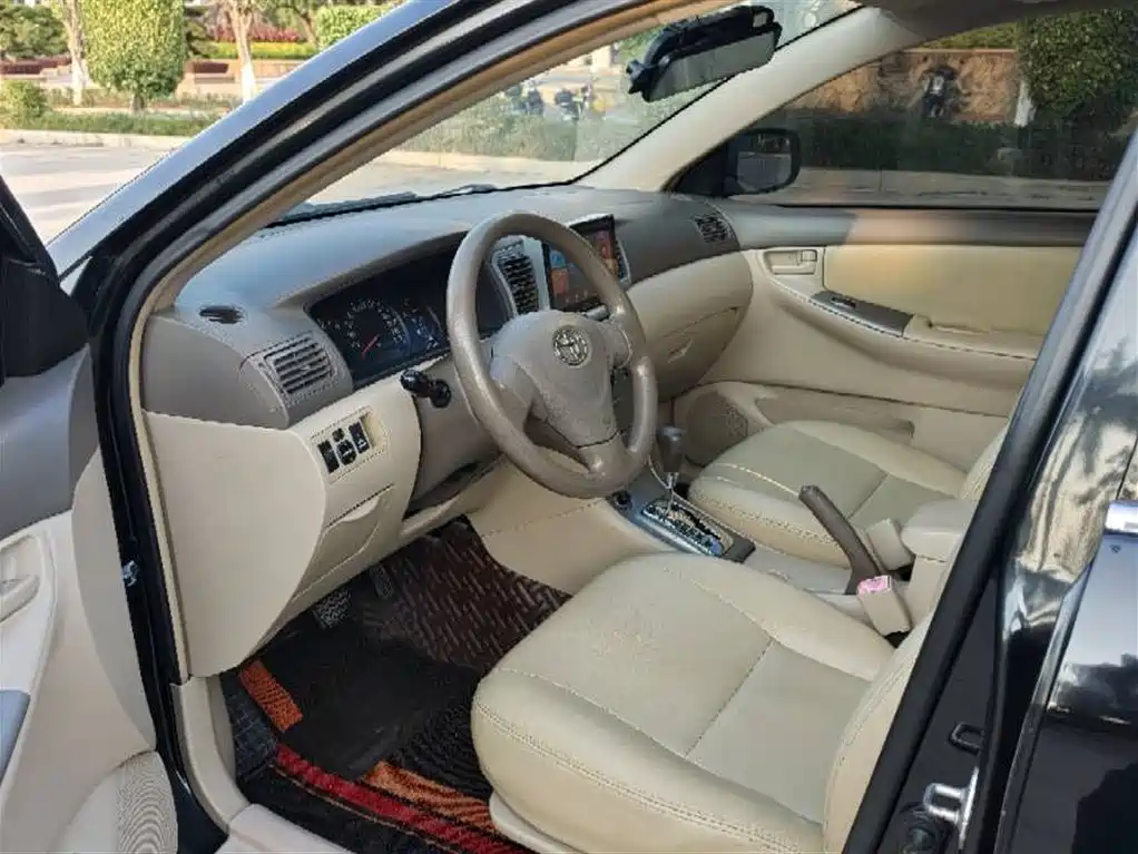 Toyota Corolla 2011 1.6L Automatic Luxury Edition фото 7