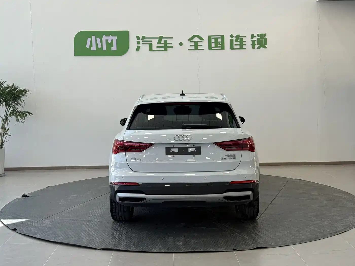 Audi Q3 2022 35 TFSI Fashion Elegance фото 4